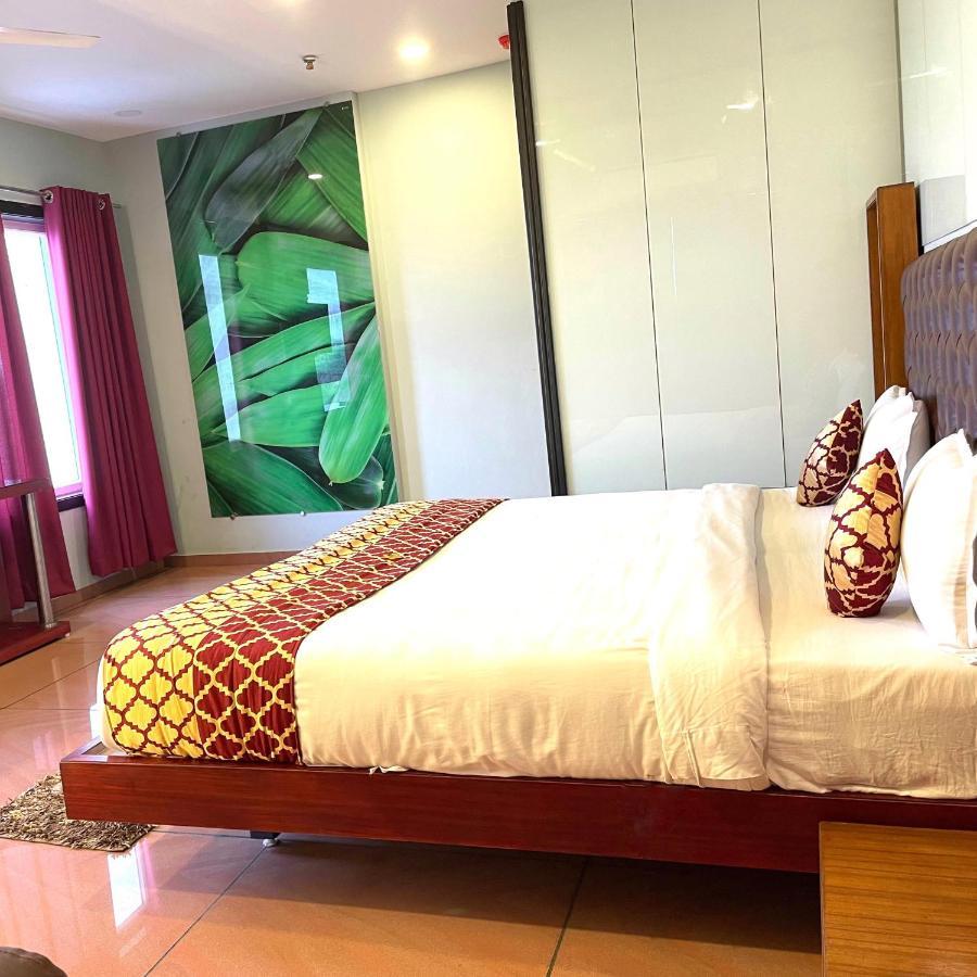 Hotel Airport Kk Nagpur Eksteriør bilde