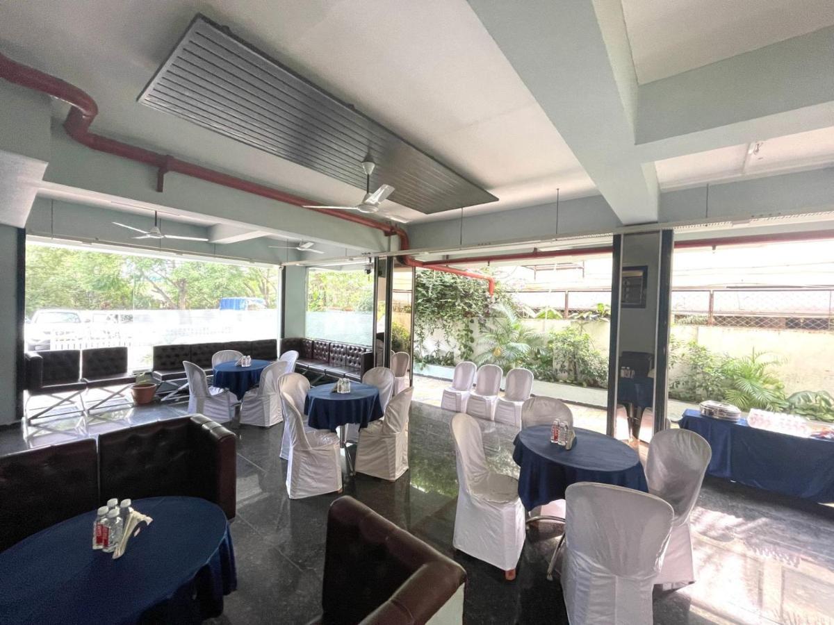 Hotel Airport Kk Nagpur Eksteriør bilde